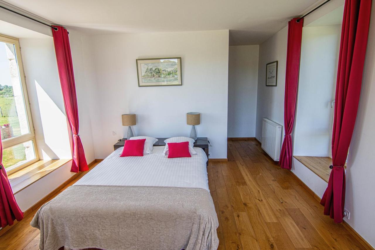 Bed and Breakfast Domaine De Kerbillec Theix Exteriér fotografie